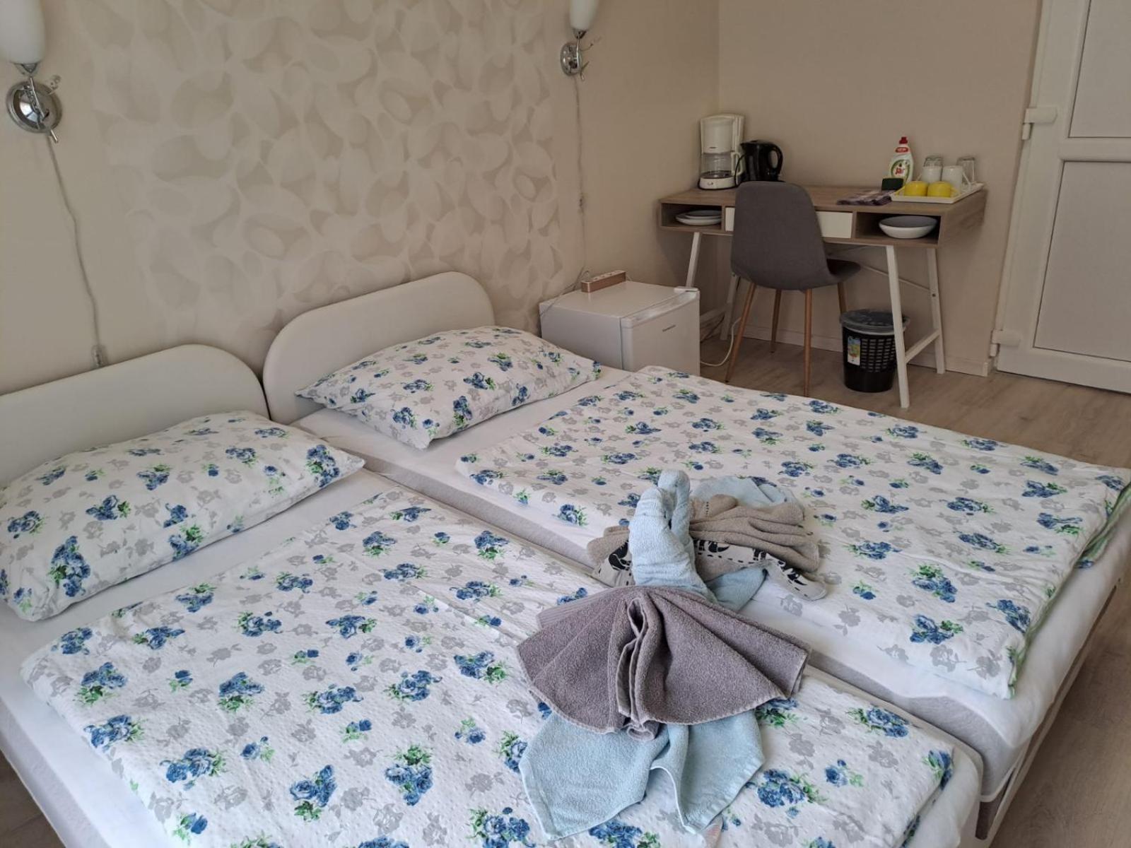 Berta Panzio Bed and Breakfast Hajdúszoboszló Kamer foto